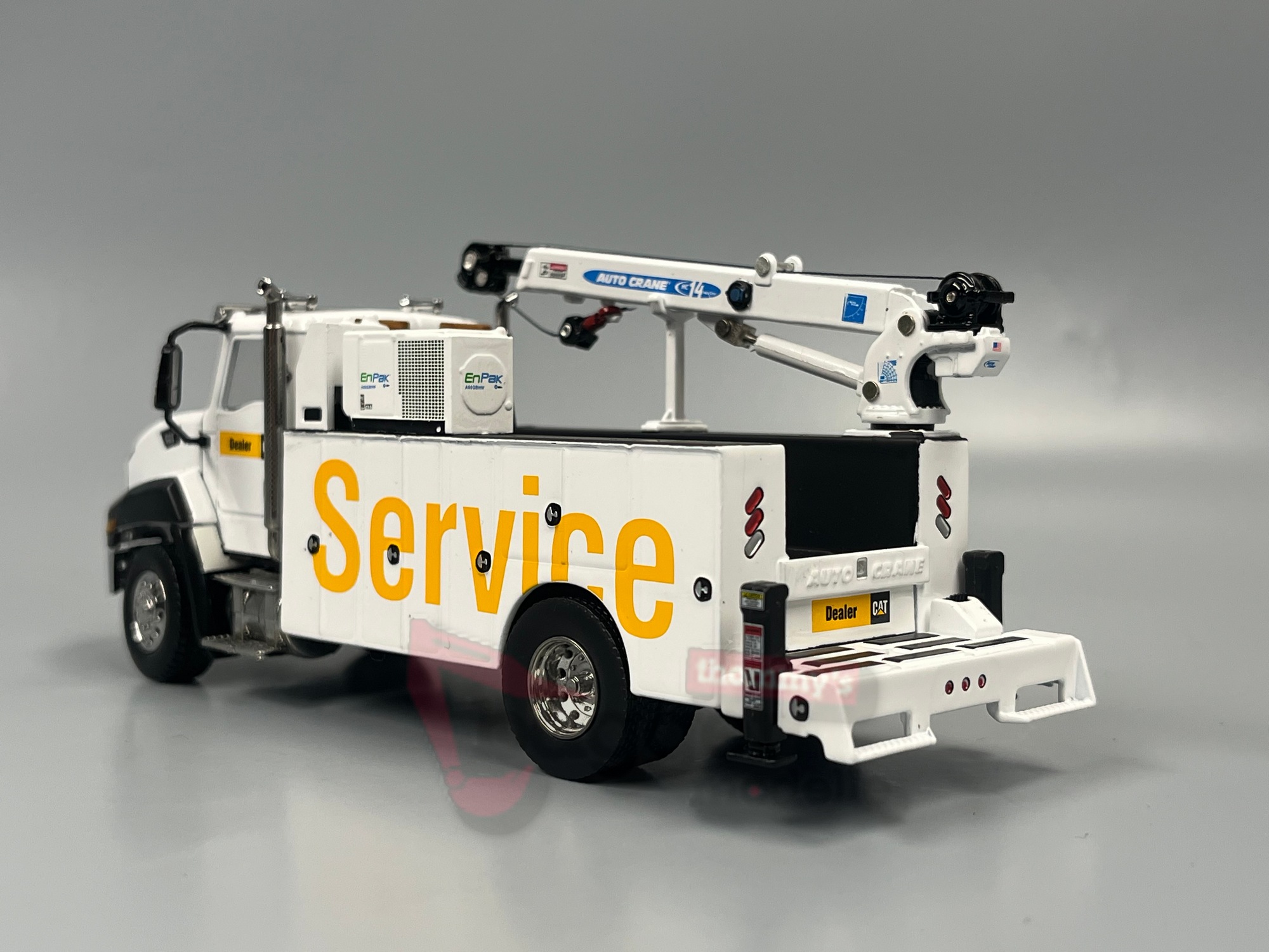 85785 - DCM - CAT CT 660 Serviece Truck mit Kran